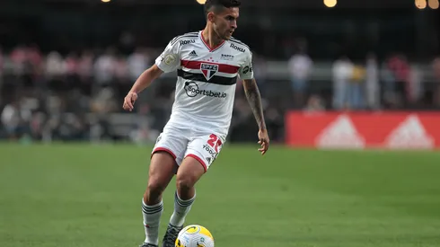 Foto: Rubens Chiri/São Paulo - Rodrigo Nestor busca vaga no time titular do São Paulo