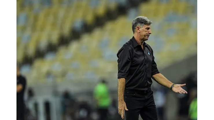Foto: Thiago Ribeiro/AGIF - Renato Gaúcho responde pergunta polêmica