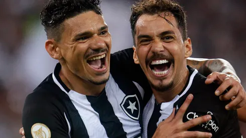 Foto: Vitor Silva/Botafogo- Tiquinho e Eduardo
