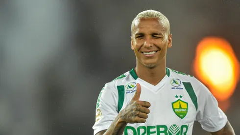 Foto: Thiago Ribeiro/AGIF – Deyverson está de saída do Cuiabá