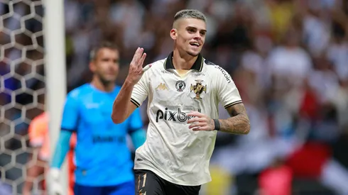 Foto: Daniel RAMALHO/VASCO - Gabriel Pec vem sendo o grande nome do Vasco neste início de temporada
