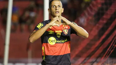 Foto: Rafael Vieira/AGIF – Luciano Juba, atacante do Sport