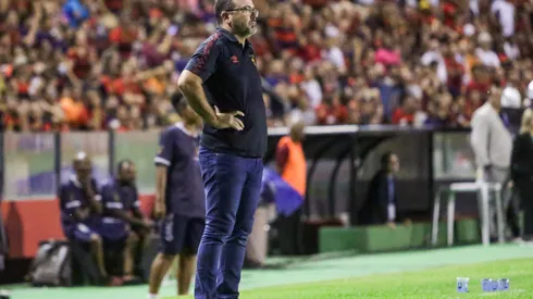 Foto: Rafael Vieira/AGIF – Sport fica apenas no empate com Porto e Enderson Moreira explica decisões