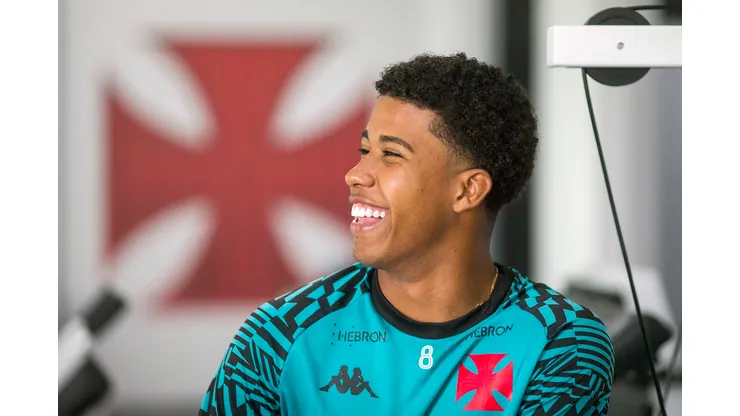 Foto: (Daniel Ramalho/Vasco) - Andrey Santos, ex-Vasco, entrou na mira do Fluminense
