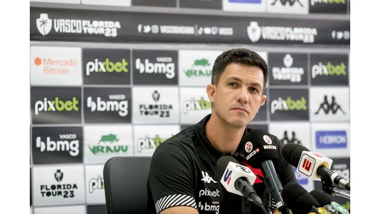 Foto: Daniel RAMALHO/Flickr/VASCO - Barbieri sai em defesa de jogador criticado pela torcida