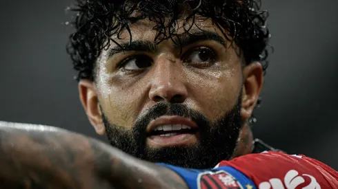 Foto: (Thiago Ribeiro/AGIF) – Gabigol lamentou a eliminação do Flamengo na semifinal do Mundial de Clubes
