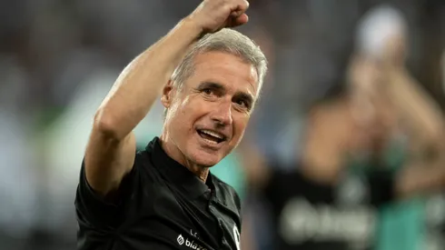 Foto: Jorge Rodrigues/AGIF – Castro ganha 'reforço' no Botafogo