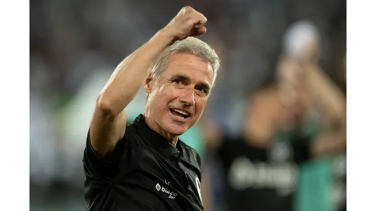 Foto: Jorge Rodrigues/AGIF - Castro ganha 'reforço' no Botafogo
