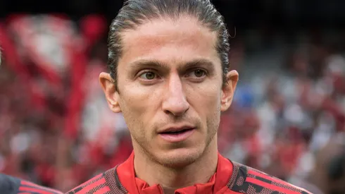 Foto: (Robson Mafra/AGIF) – Filipe Luís está entre os titulares do Flamengo para a semifinal do Mundial