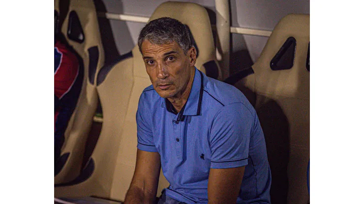 Foto: Lucas Emanuel/AGIF - Vojvoda lamenta derrota do Fortaleza