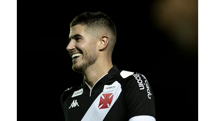 Foto: Jorge Rodrigues/AGIF - Pedro Raul também recebeu elogios no Vasco.