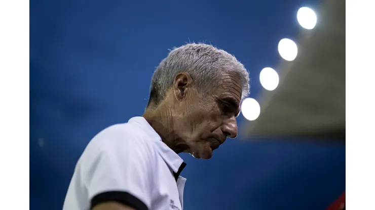 Jorge Rodrigues/AGIF- Luís Castro, técnico do Botafogo