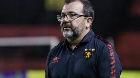 Foto: Rafael Vieira/AGIF – Enderson Moreira fala sobre situação de Luciano Juba