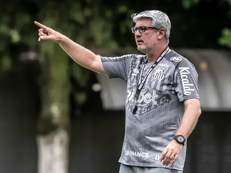 Jogador nega proposta de empréstimo e permanece no elenco de Odair 