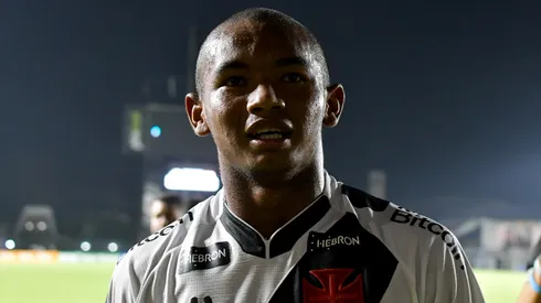 Foto: Thiago Ribeiro/AGIF - Nos planos do Vasco, Eguinaldo vem sendo sensação na Europa.