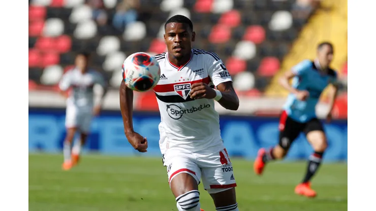 Foto: Rubens Chiri / saopaulofc.net - Nathan pode ganhar chances em outra posição no São Paulo