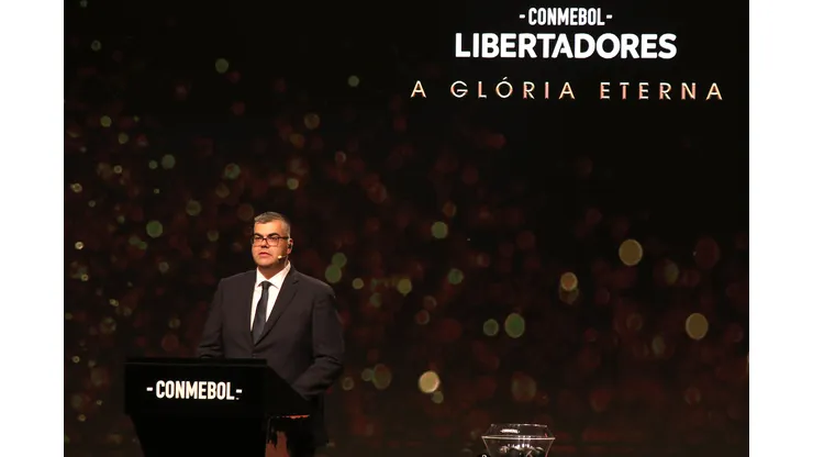 Christian Alvarenga/Getty Images- Sorteiro da Libertadores