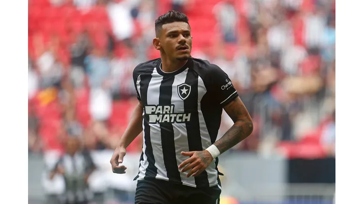 Foto: Vitor Silva/Botafogo - Tiquinho Soares de olho na artilharia.