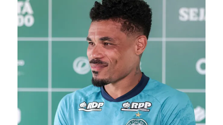 Foto: Robson Mafra/AGIF - Junior Urso tem situação atualizada.