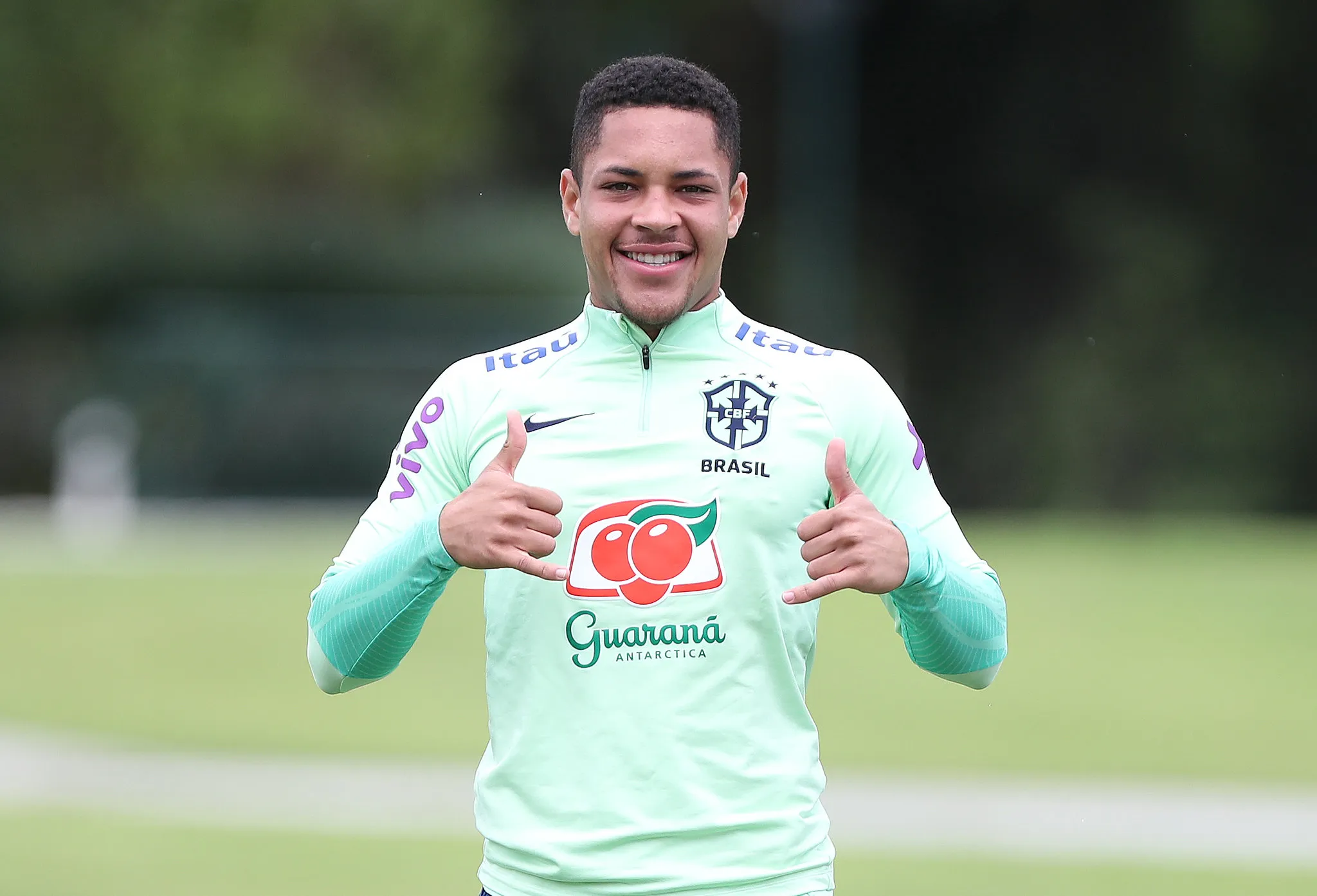 Vitor Roque interessa ao Barcelona