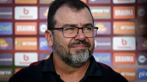 Foto: Rafael Vieira/AGIF - Enderson Moreira comenta decisão tomada no Sport.