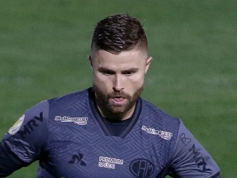 Valor oficial da venda de Sasha irrita torcida do Atlético-MG