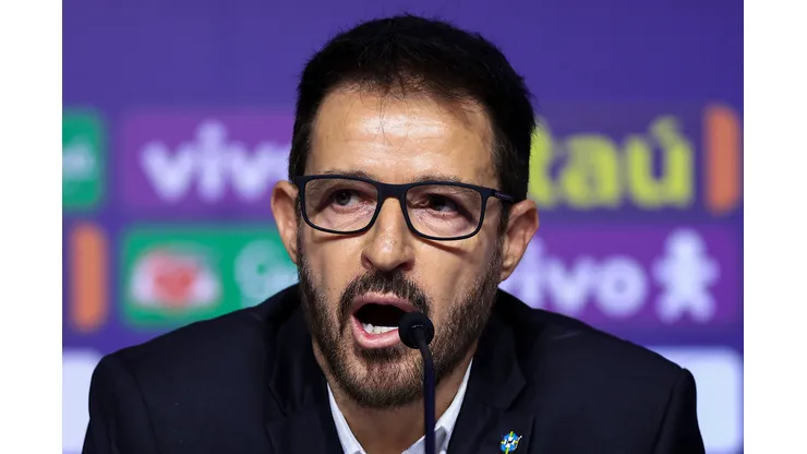 Buda Mendes/Getty Images- Ramon Menezes, técnico interino da Seleção