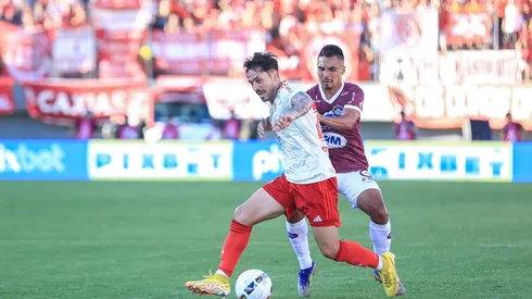 Fernando Alves/AGIF- Inter e Caxias no duelo de ida da semifinal do Campeonato Gaúcho