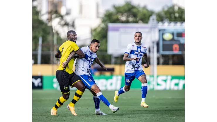 Foto: Abner Dourado/AGIF - Luan Dias, do Água Santa, interesse ao Coritiba