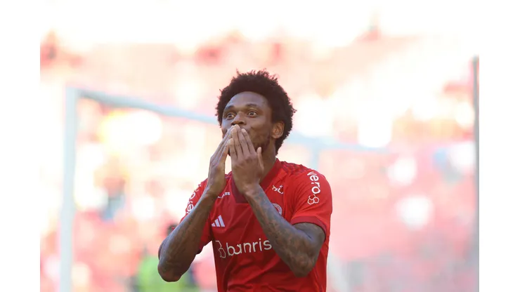 Foto Ricardo Duarte/Internacional - Luiz Adriano deve seguir como titular diante do Caxias