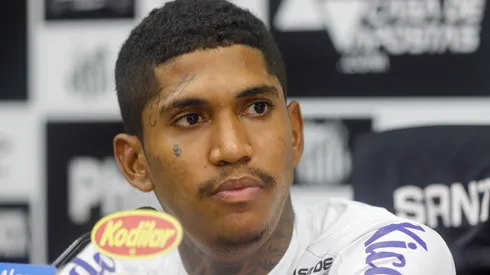 Foto: Fernanda Luz/AGIF – Raniel faz pedido de última hora no Santos
