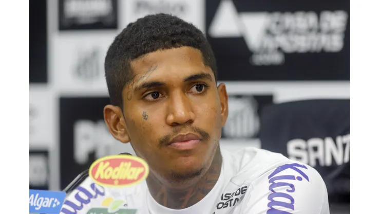 Foto: Fernanda Luz/AGIF - Raniel faz pedido de última hora no Santos