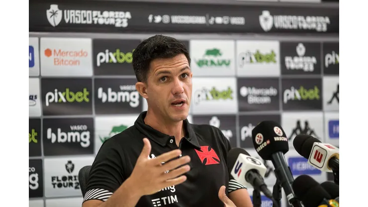 Foto: Daniel RAMALHO/VASCO - Barbieri pode ter o retorno de jogador na semi do Carioca.