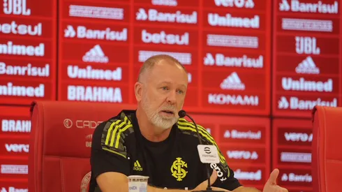 Foto: Divulgação/Flickr/Internacional - Mano Menezes perde jogador importante.