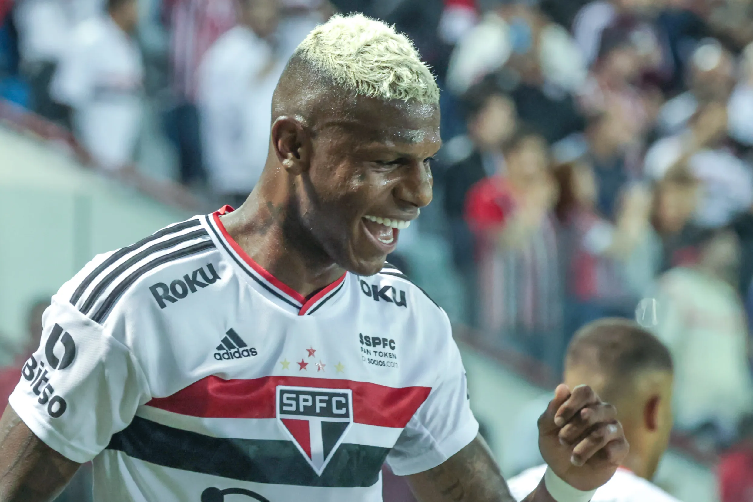 Arboleda em ação pelo São Paulo - Foto: Marcello Zambrana/AGIF 