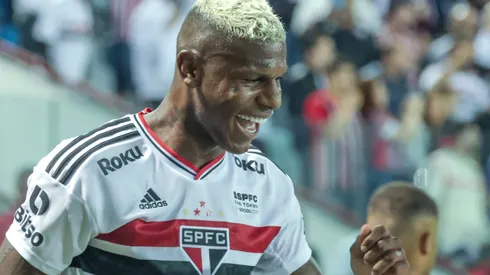 Arboleda em ação pelo São Paulo – Foto: Marcello Zambrana/AGIF