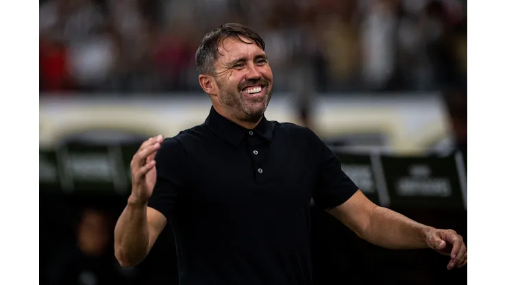Foto: Alessandra Torres/AGIF - Coudet se anima com início de zagueiro no Galo.