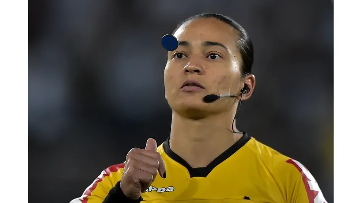 Foto: Thiago Ribeiro/AGIF - Edna Alves vai apitar Palmeiras x São Bernardo