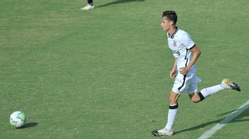 Foto: Jhony Pinho/AGIF - Matheus Araújo é uma das apostas do Timão para a temporada.