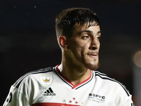 Casares ativa modo 'sincero' e se posiciona sobre Pedrinho no São Paulo