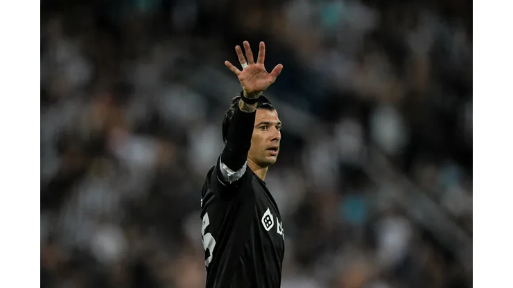 Thiago Ribeiro/AGIF- Victor Cuesta, zagueiro do Botafogo