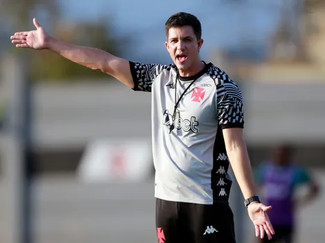 Vasco surpreende com informação e Barbieri ganha desfalque importante