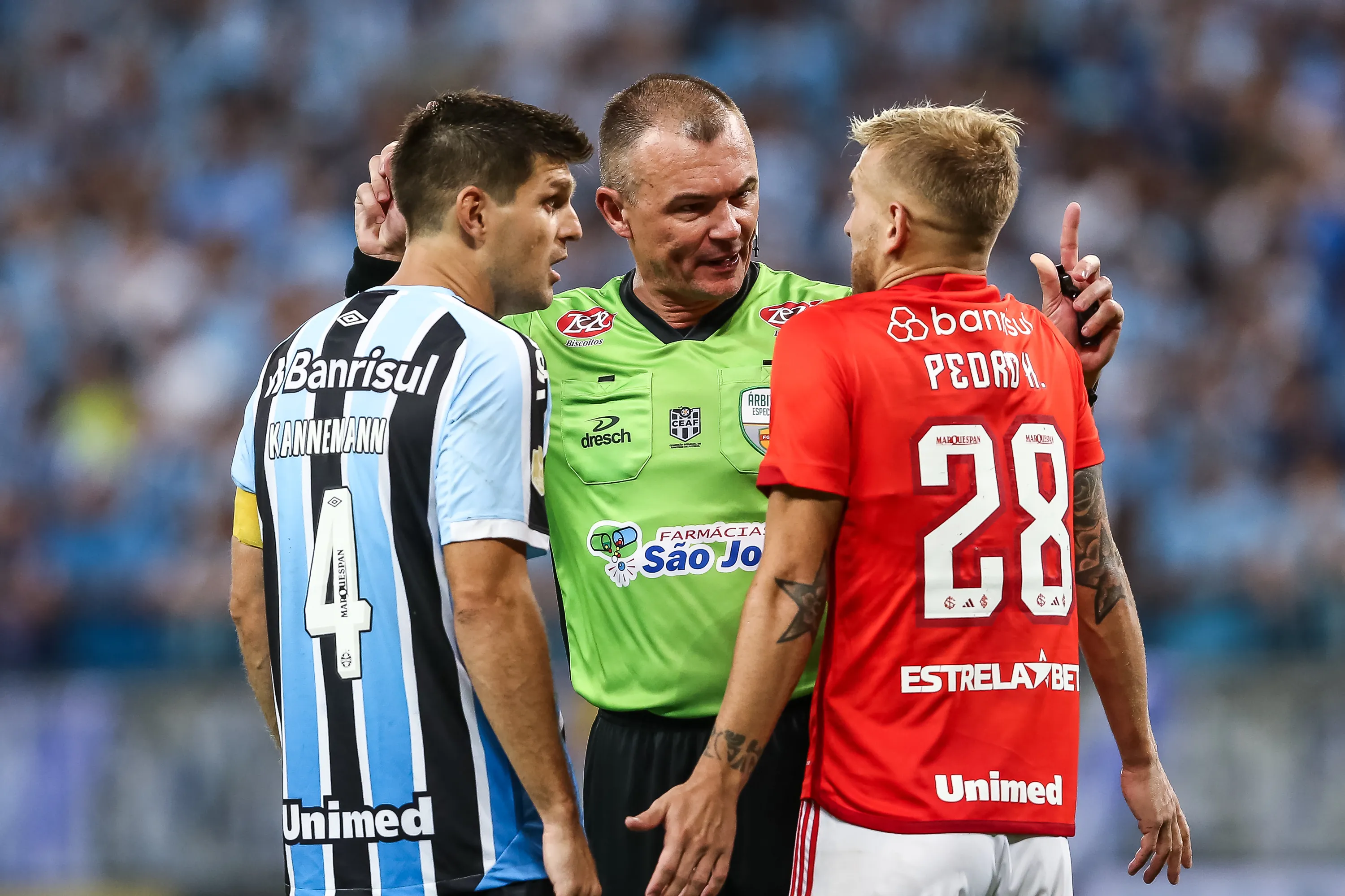 Foto: Pedro H. Tesch/AGIF – Grêmio x Internacional