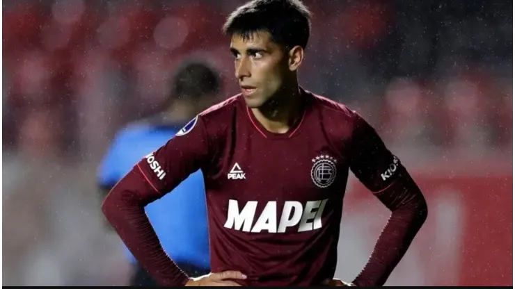 Andre Penner-Pool/Getty Images - Di Plácido, lateral-direito
