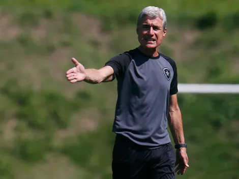 Luís Castro perde destaque do time para confronto decisivo