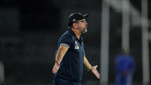 Thiago Ribeiro/AGIF- Enderson Moreira em sua passagem pelo Botafogo