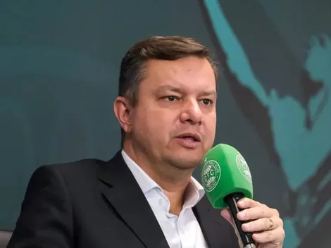 Glenn Stenger cobra elenco do Coxa antes de jogo contra o São Paulo