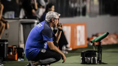 Foto: Raul Baretta / Santos FC - Odair Hellmann manda a real mesmo em vitória.