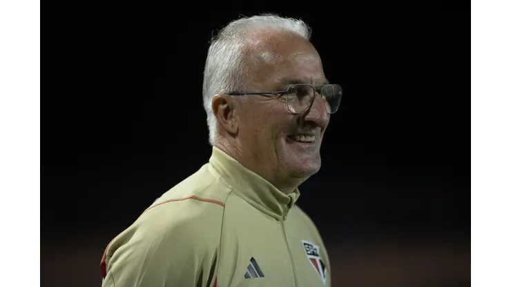 Foto: Diogo Reis/AGIF - Dorival dá oportunidades para meia.