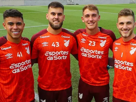 Goleiros do Athletico-PR aproveitam data comemorativa para relembrar suas trajetórias